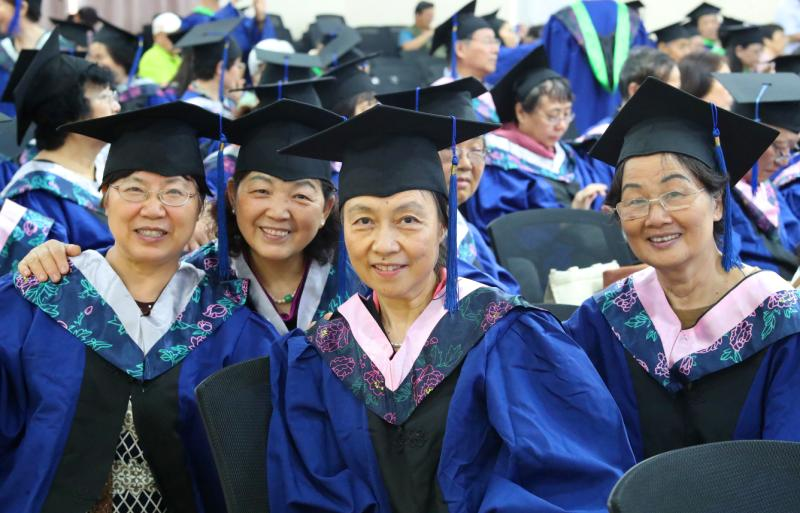 老年大学图片9.png